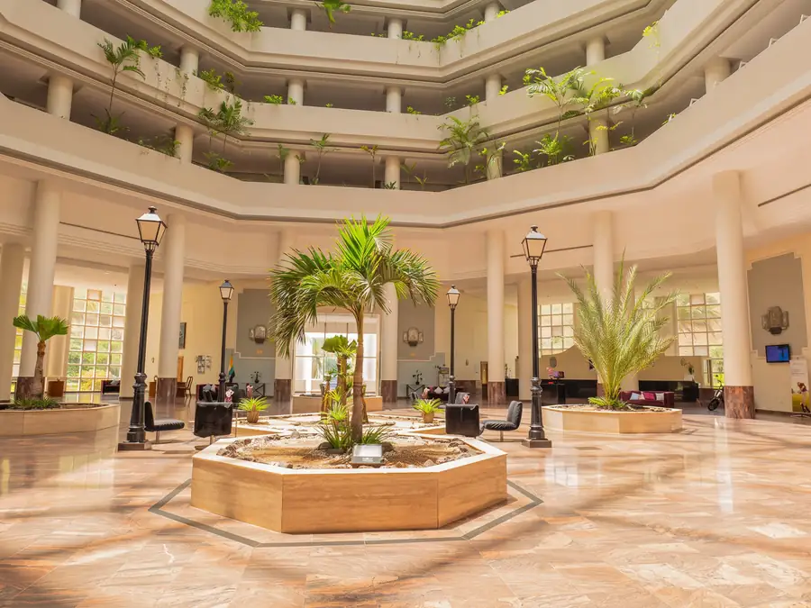 Lobby visto desde las plantas altas